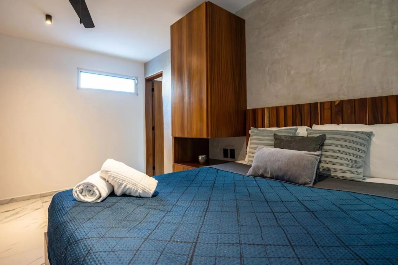 Сasa de vacaciones 1 Bedroom Apt W Rooftop Pool Walk To Beach 5Th Ave Playa del Carmen